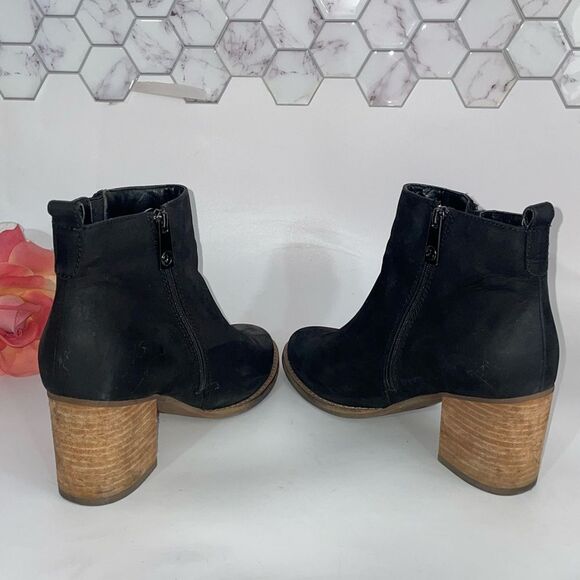 Blondo Waterproof Leather Ankle Boots - Picture 5 of 7